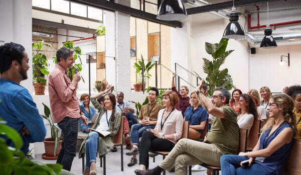 Cultura Empresarial: Por Qué un Acto Auténtico Supera Millones en Declaraciones