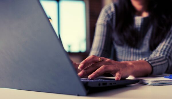 Email Marketing en Crisis: Protege tu ROI con estrategia empresarial Email Marketing en Crisis: Protege tu ROI con estrategia empresarial