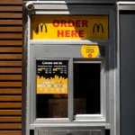 Algoritmos de Precios: El Dilema de Autonomía en Franquicias Modernas